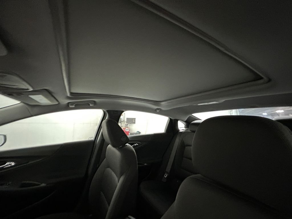 Used 2024 White Chevrolet LT image 25