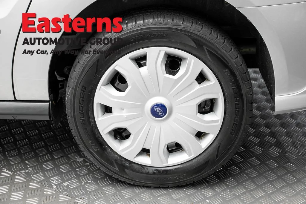 Used 2021 Silver Ford XLT image 8