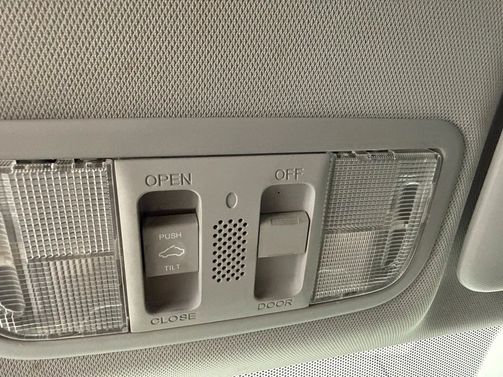 2014 Honda Civic EX-L 2dr Car Slide 18