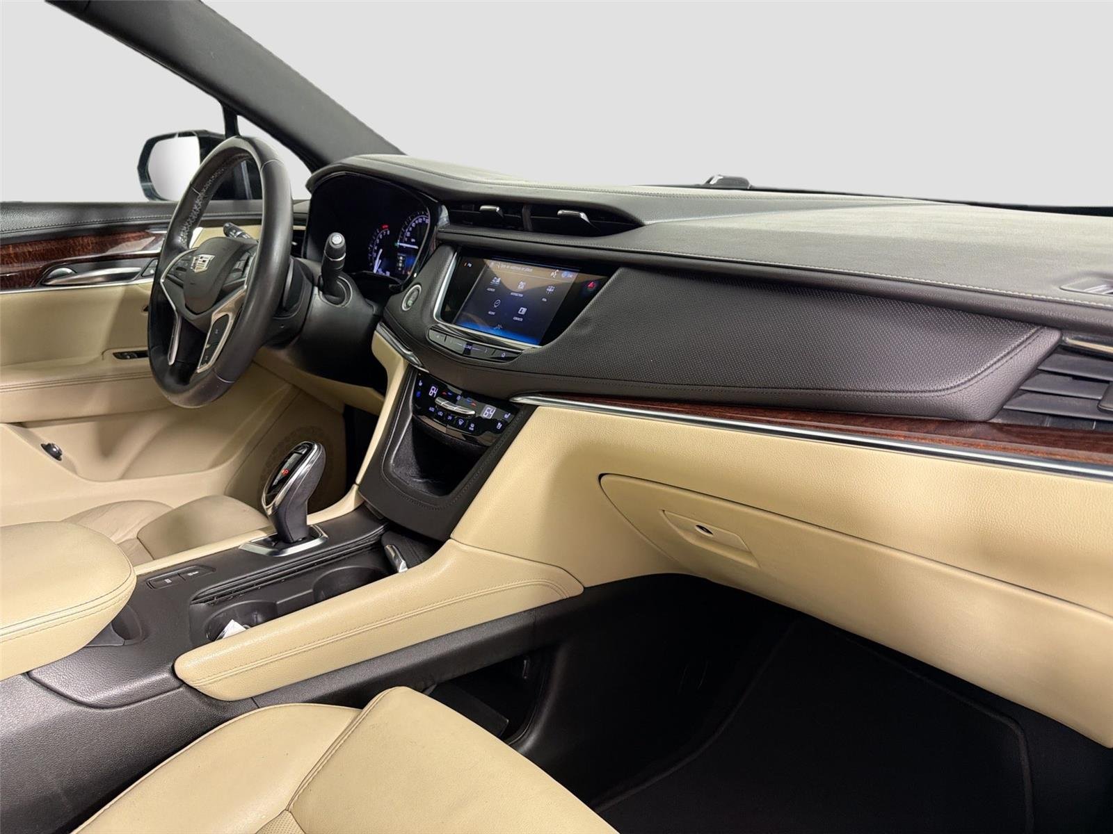 Used 2017 Stellar Black Metallic Cadillac Premium Luxury FWD image 27