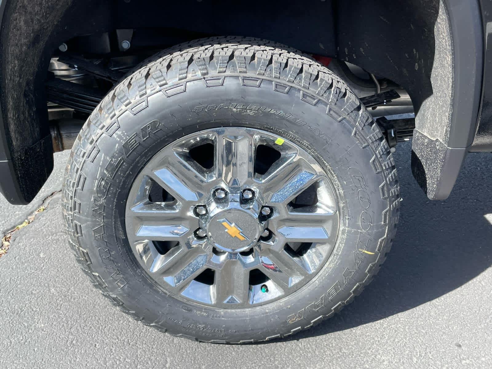 New 2026 Black Chevrolet High Country image 19