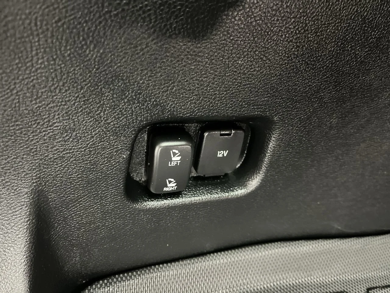 Used 2022 Green Ford SEL image 30