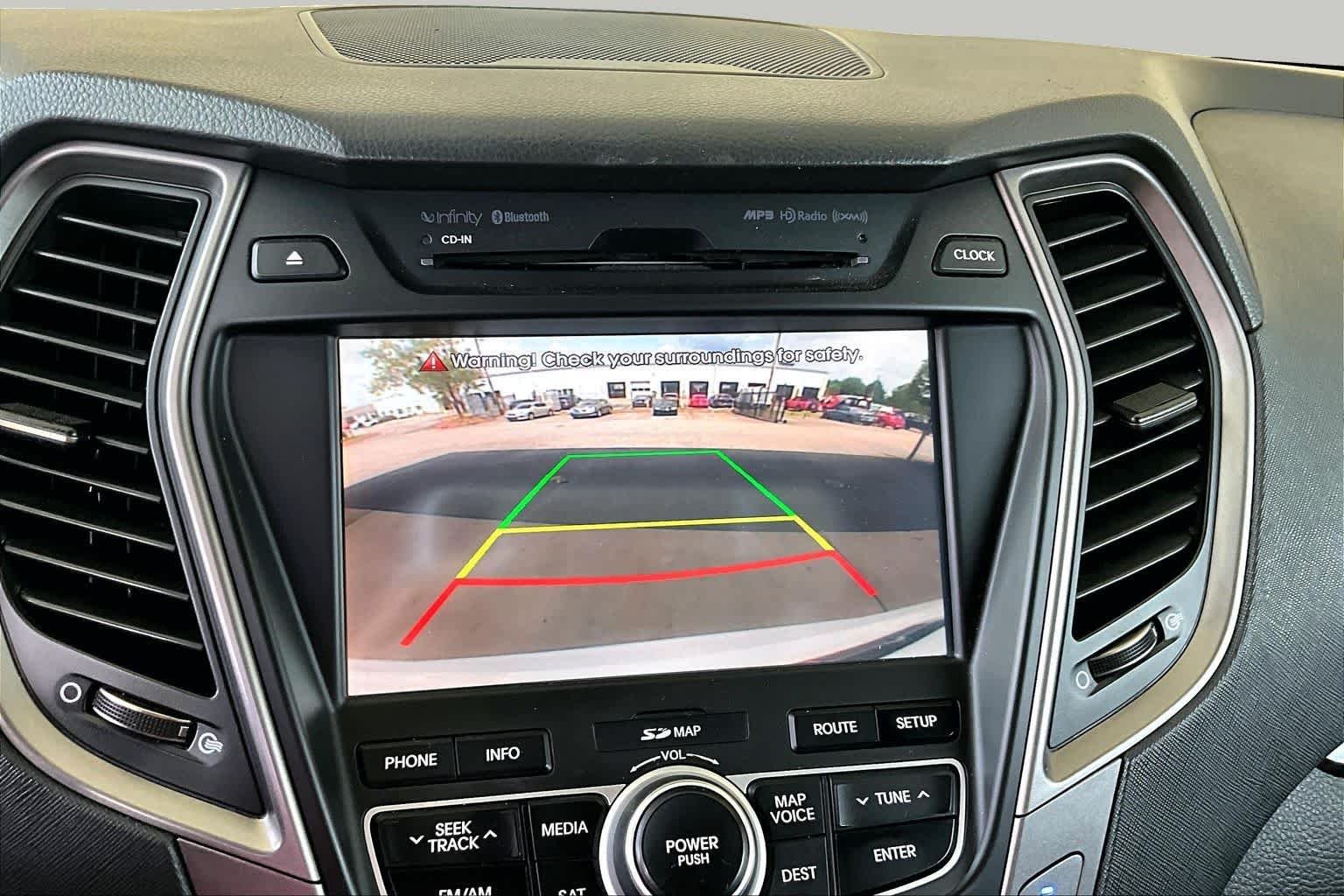 Used 2014 Frost White Pearl Hyundai  image 28