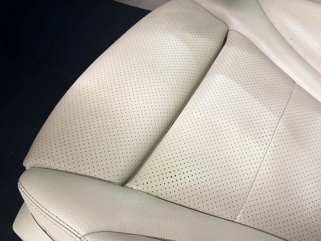 Used 2022 White Mercedes-Benz GLC 300 image 19