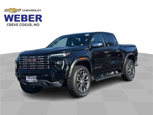 2024 GMC Canyon 4WD Denali Crew Cab Short Box's photo