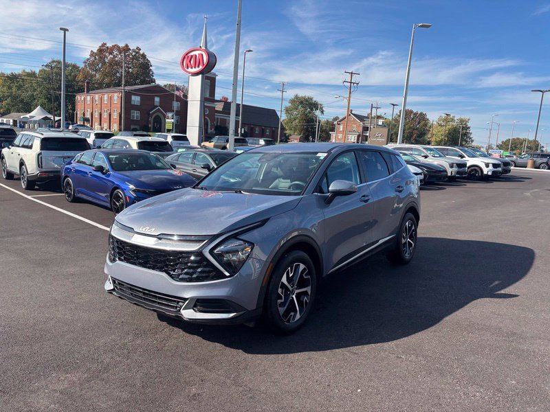 Used 2023 Silver Kia EX image 3