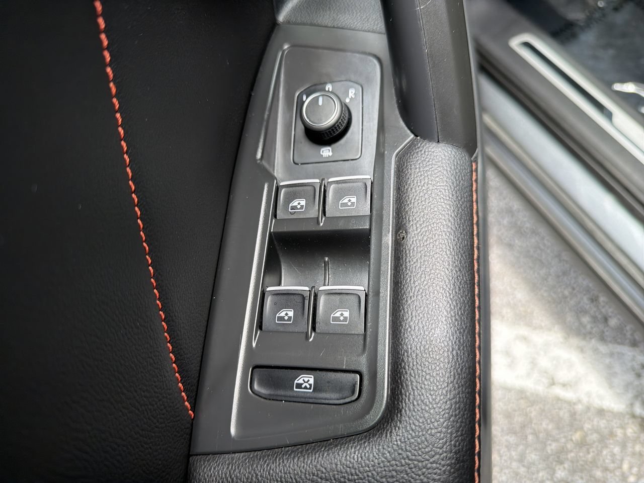 Used 2024 Platinum Gray Metallic Volkswagen Wolfsburg Edition image 19