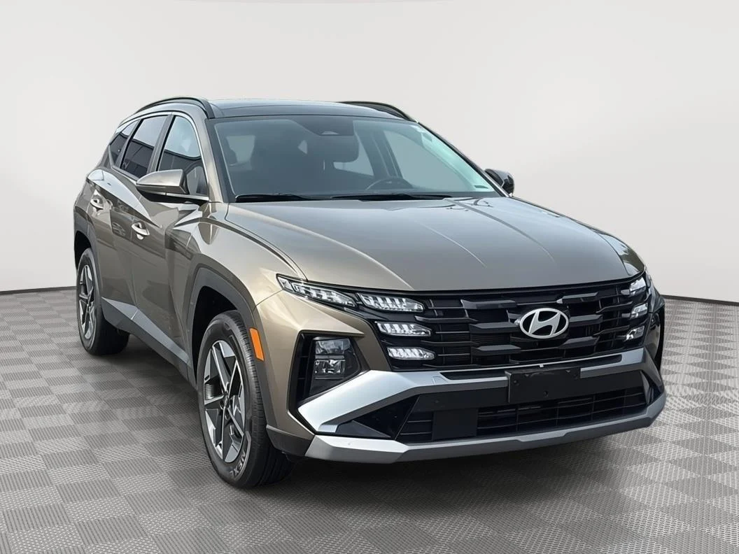 Used 2025 Cashmere Bronze Hyundai SEL Convenience image 3