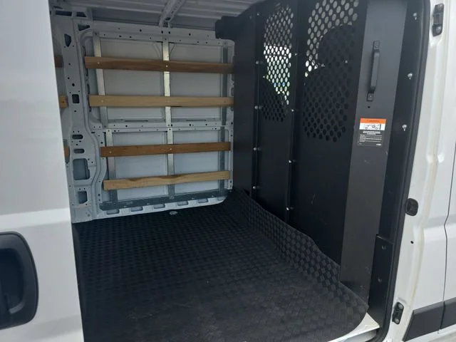 Used 2025 White Ram Base image 12
