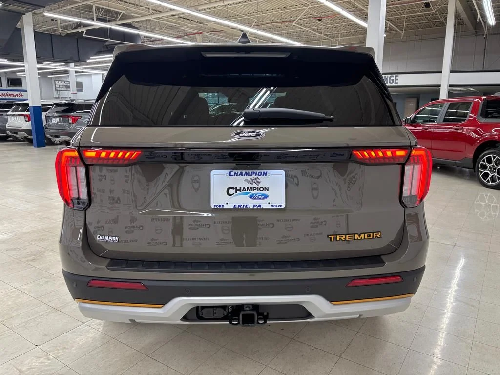 New 2026 Marsh Gray Ford Tremor® image 7