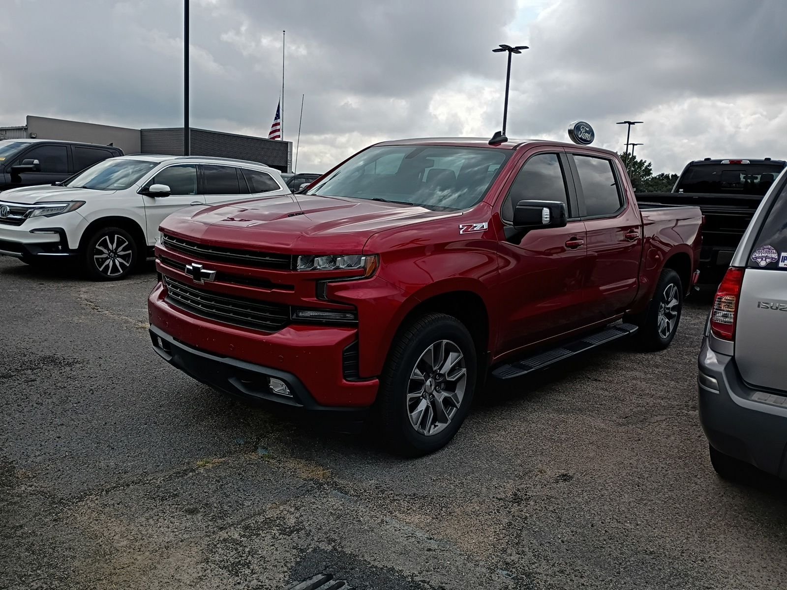 Used 2022 Red Chevrolet RST image 1
