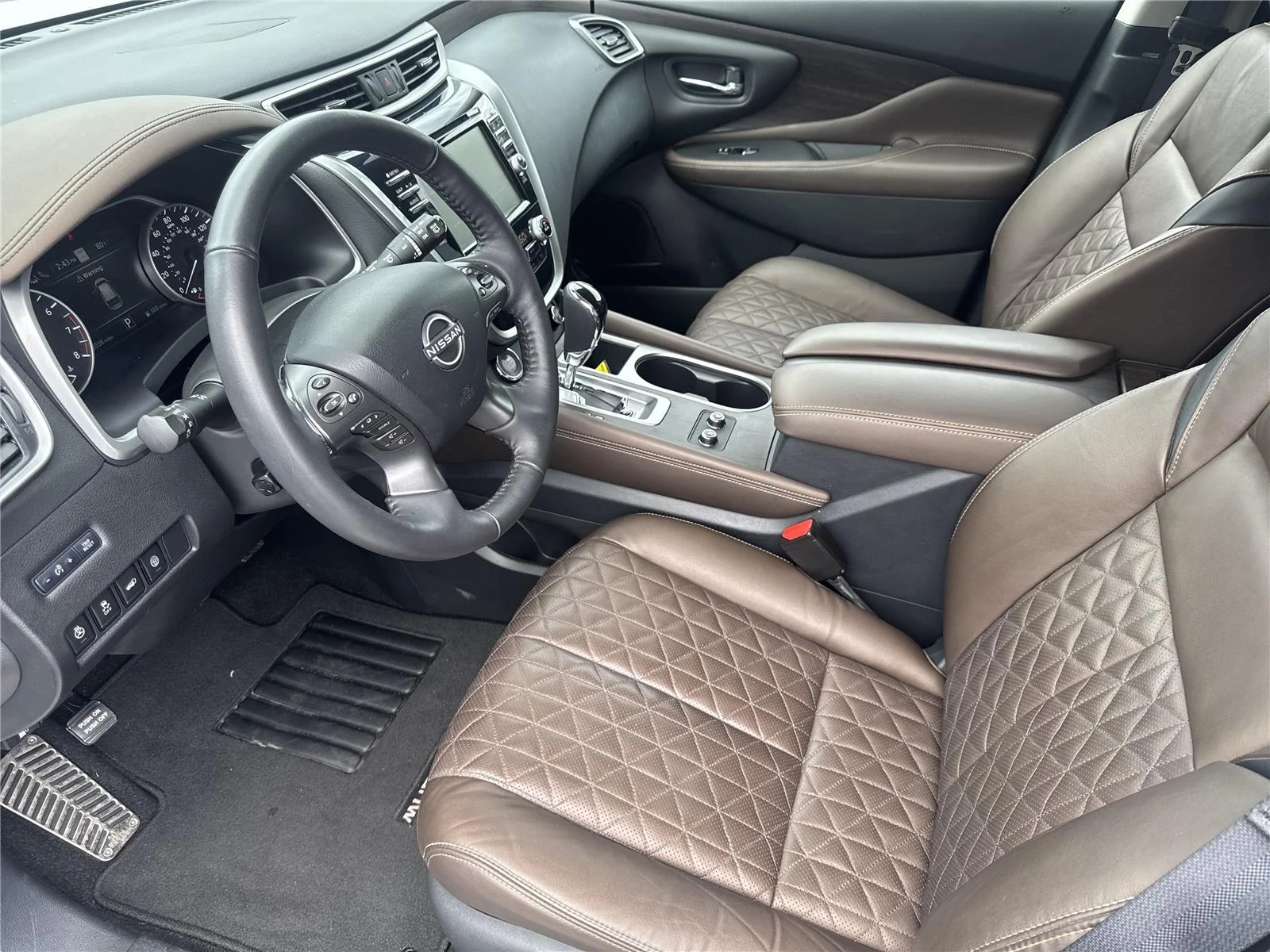 Used 2024 Pearl White Tricoat Nissan Platinum image 10