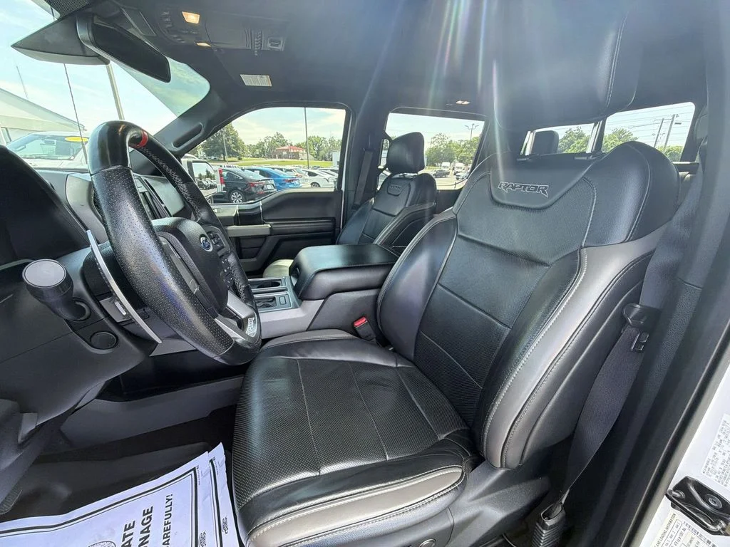Used 2017 White Ford Raptor image 17