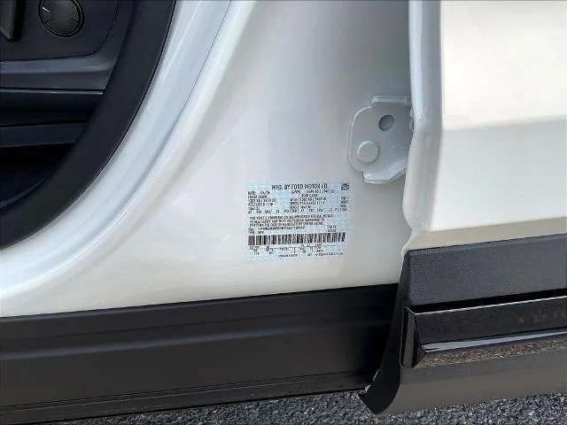 New 2026 Star White Metallic Tri-Coat Ford Active image 44