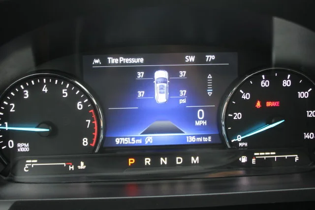 Used 2021 Silver Ford XLT image 17