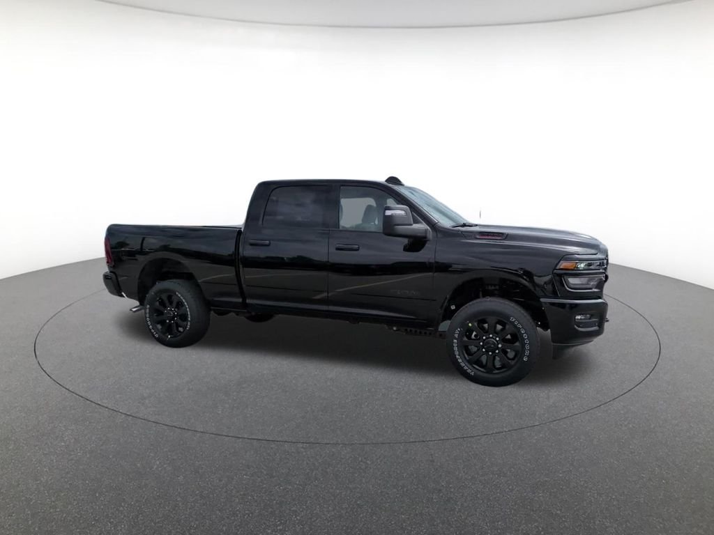 New 2026 Diamond Black Crystal Pearl-Coat Exterior Paint RAM Big Horn image 6