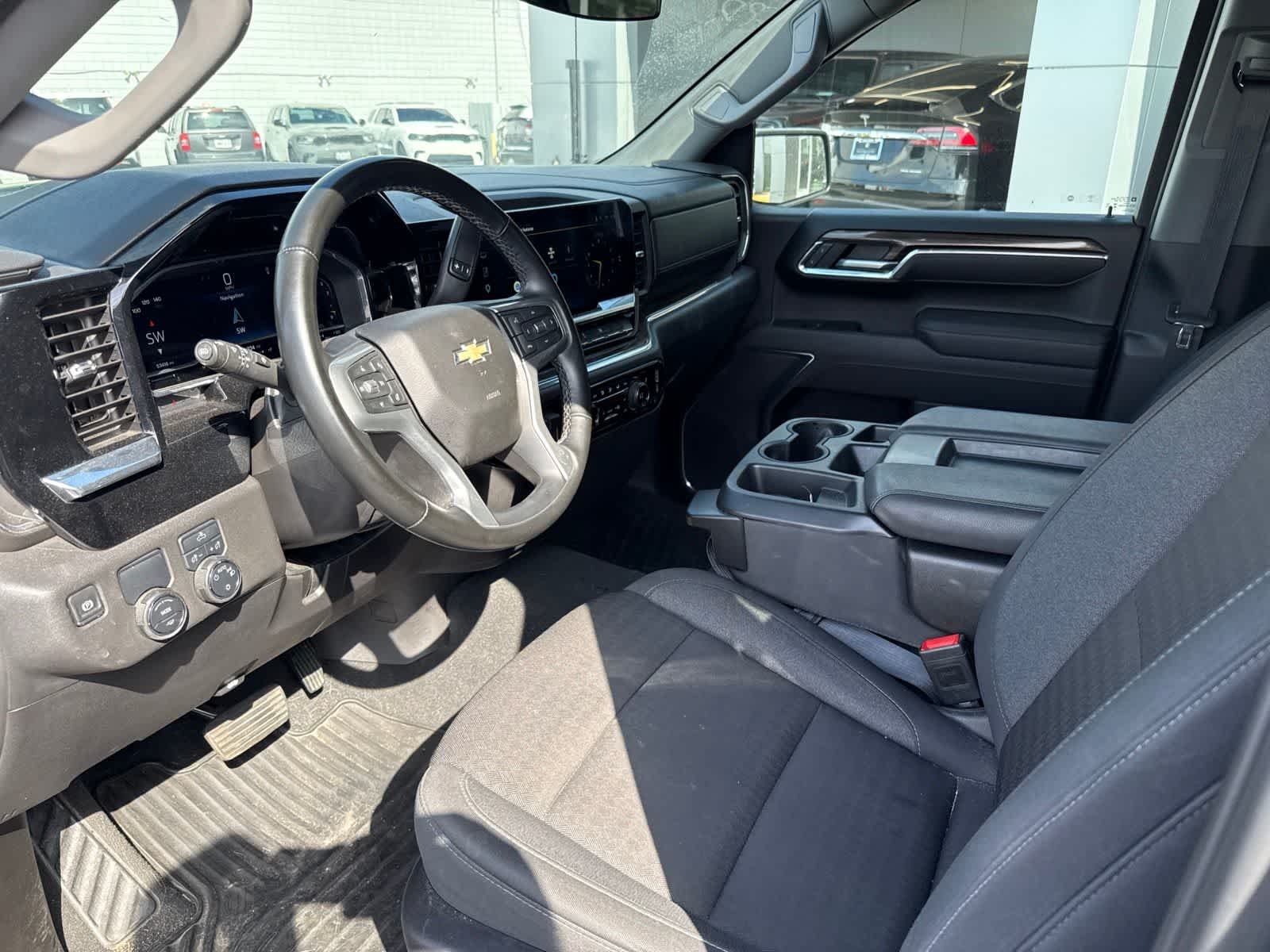Used 2025 Cypress Gray Chevrolet LT image 19
