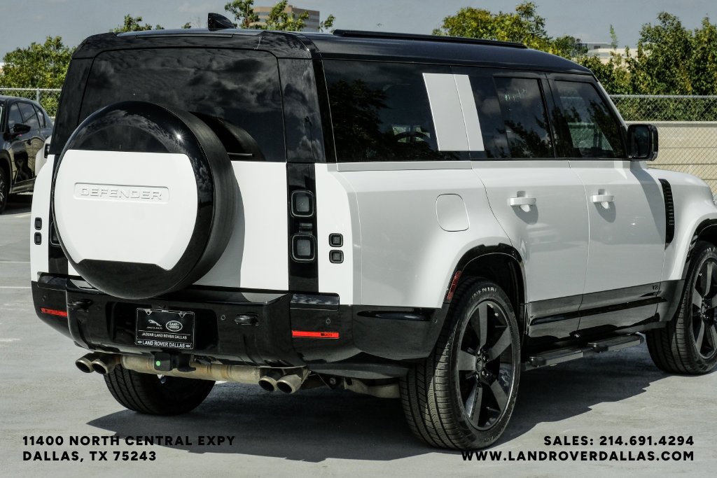 Used 2026 Fuji White Land Rover V8 image 9