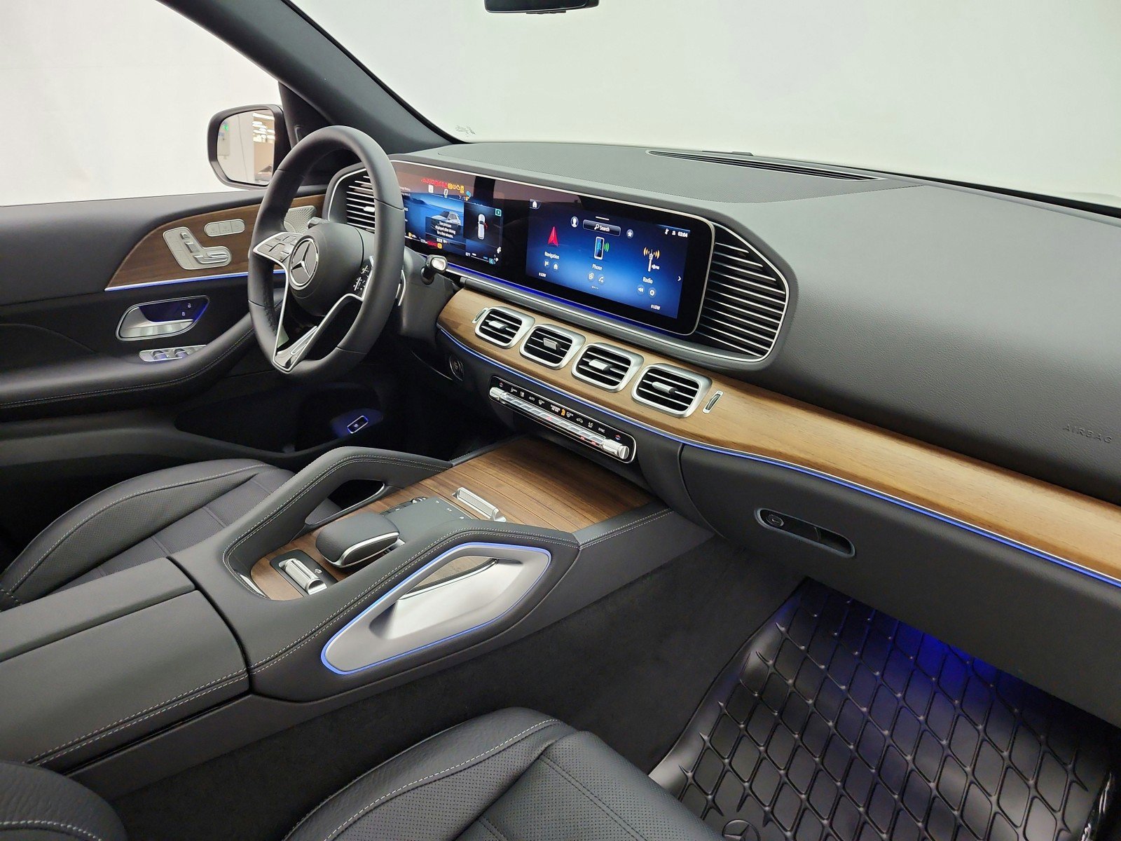 New 2026 Obsidian Black Metallic Mercedes-Benz GLE 580 4MATIC® SUV image 45