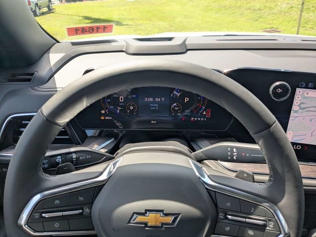 New 2026 Summit White Chevrolet LT image 30
