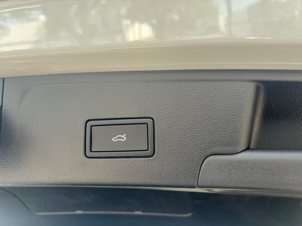 2026 Volkswagen Atlas Cross Sport SE w/Tech - Photo 45