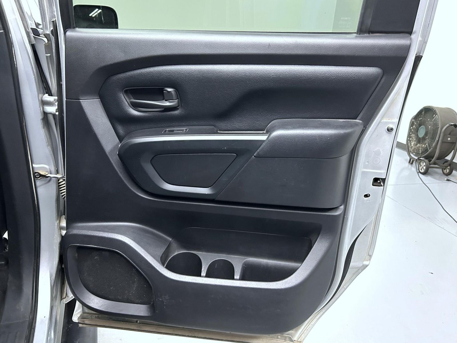 Used 2017 Silver Nissan S image 18