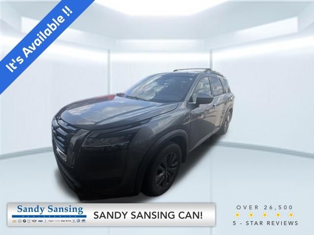 Used 2022 Gray Nissan SV image 1