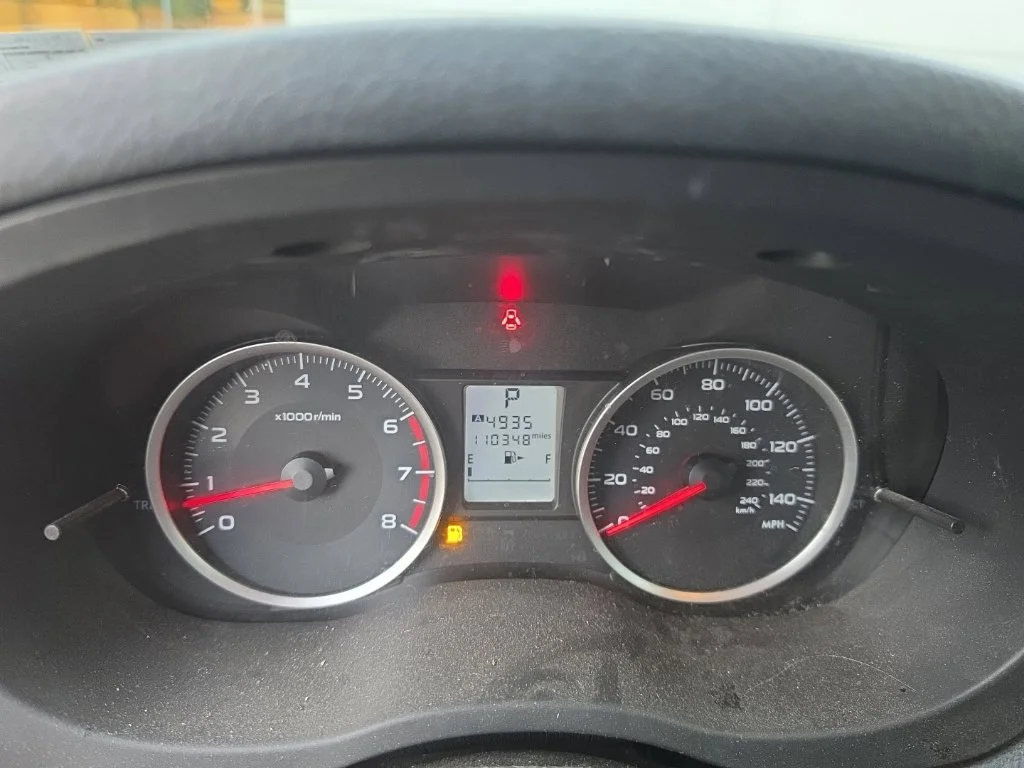 Used 2017 Silver Subaru 2.5i Premium image 14