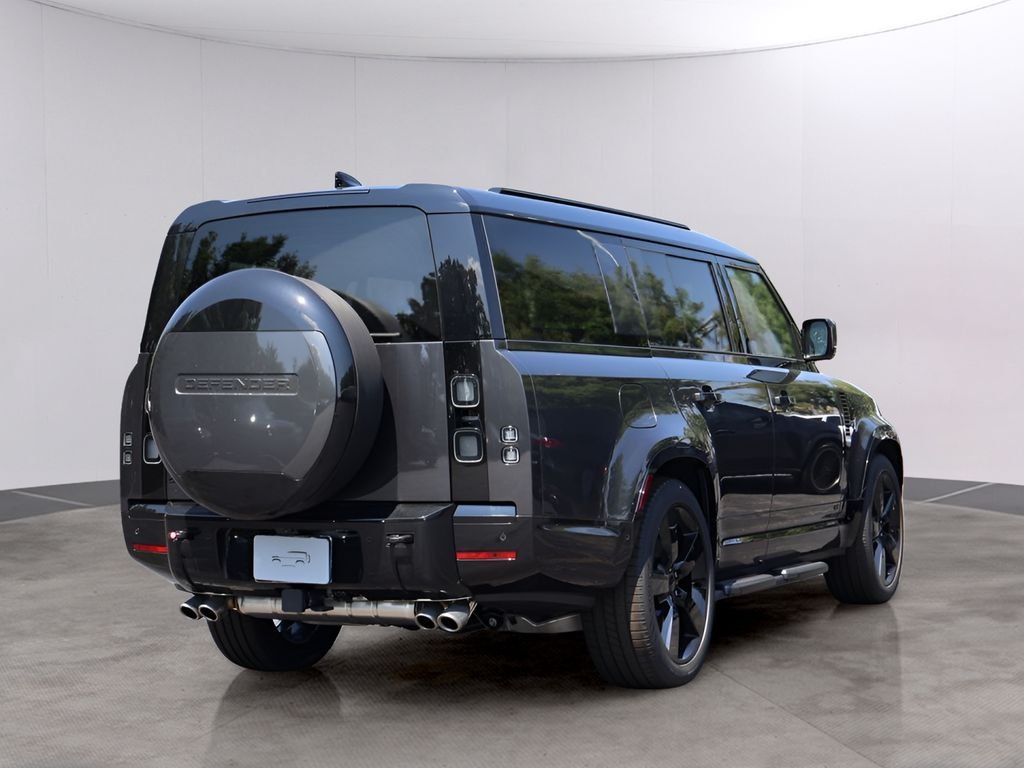 New 2026 Carpathian Grey Land Rover V8 image 7