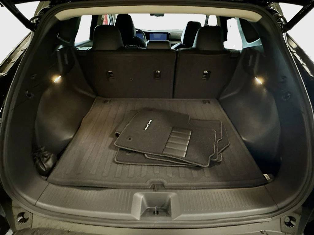 2025 Nissan Murano SV - Photo 16