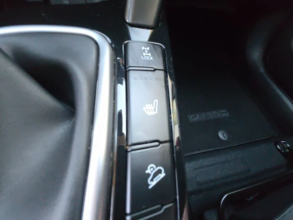 Used 2024 Black Kia S image 20