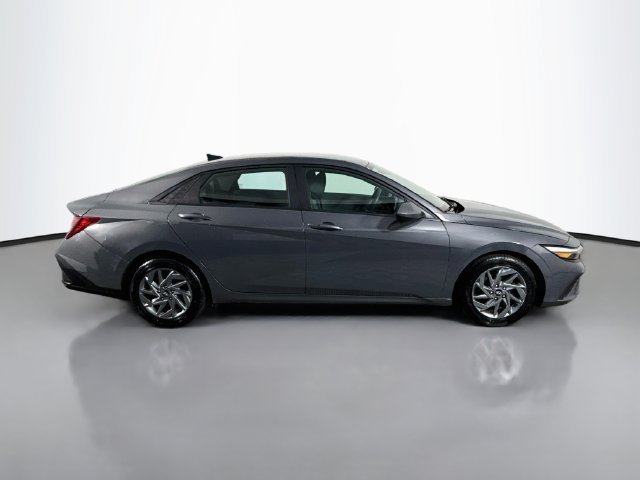 Used 2024 Ecotronic Gray Hyundai SEL image 8