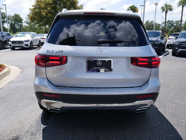 New 2026 Cirrus Silver Metallic Mercedes-Benz GLB 250 image 28