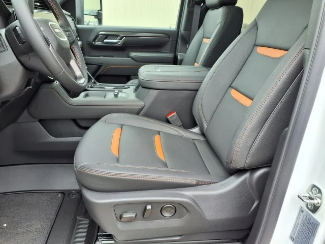 2026 GMC Sierra 2500HD AT4 - Photo 10
