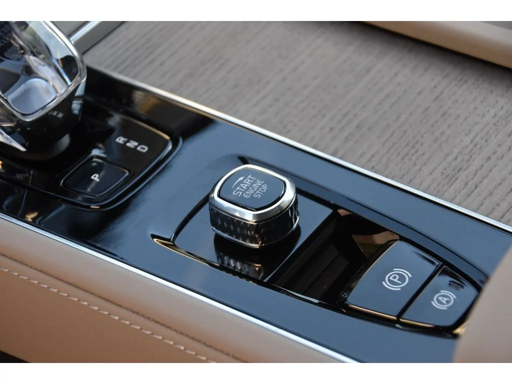 2026 Volvo XC90 Plus - Photo 37