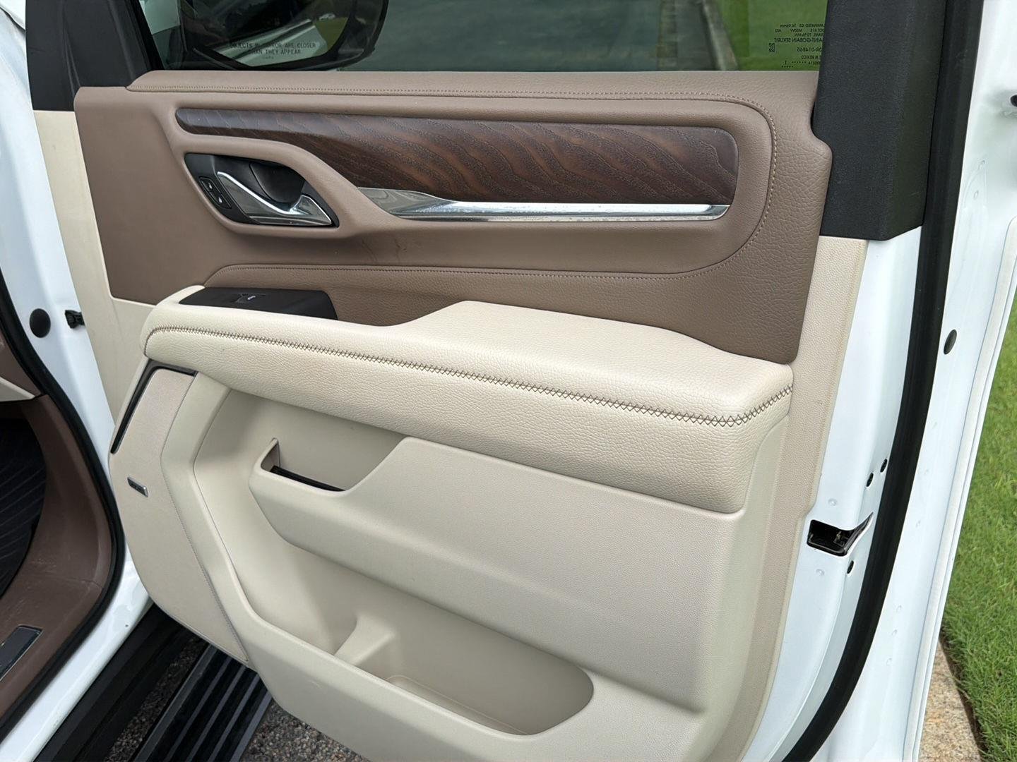 Used 2021 Summit White GMC Denali image 16
