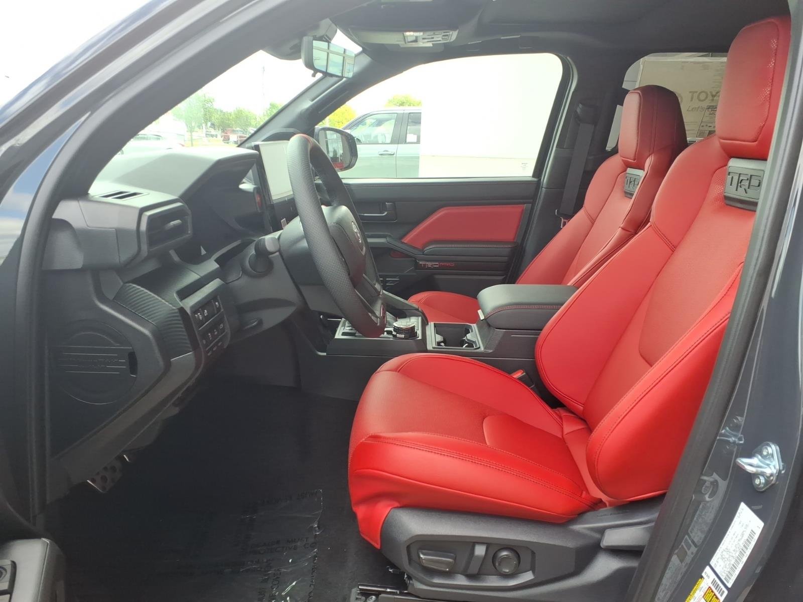 2026 Toyota Tacoma TRD Pro - Photo 11
