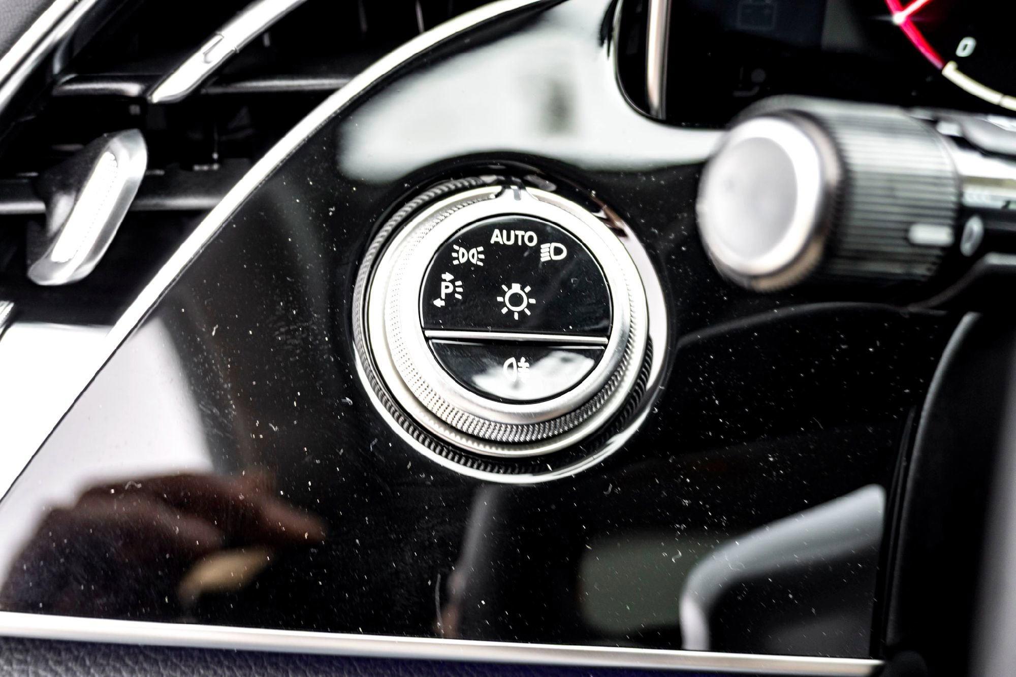 New 2026 Cirrus Silver Metallic Mercedes-Benz E 350 image 12