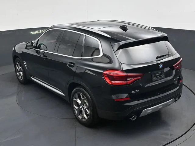 Used 2021 Black BMW sDrive30i image 30