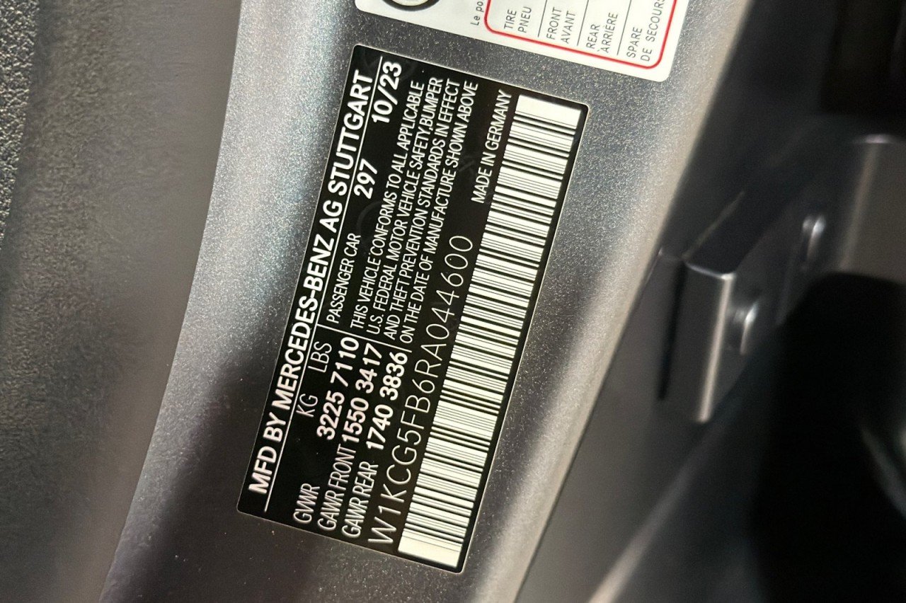 Certified Used 2024 MANUFAKTUR Selenite Grey Magno Mercedes-Benz AMG® EQS image 27