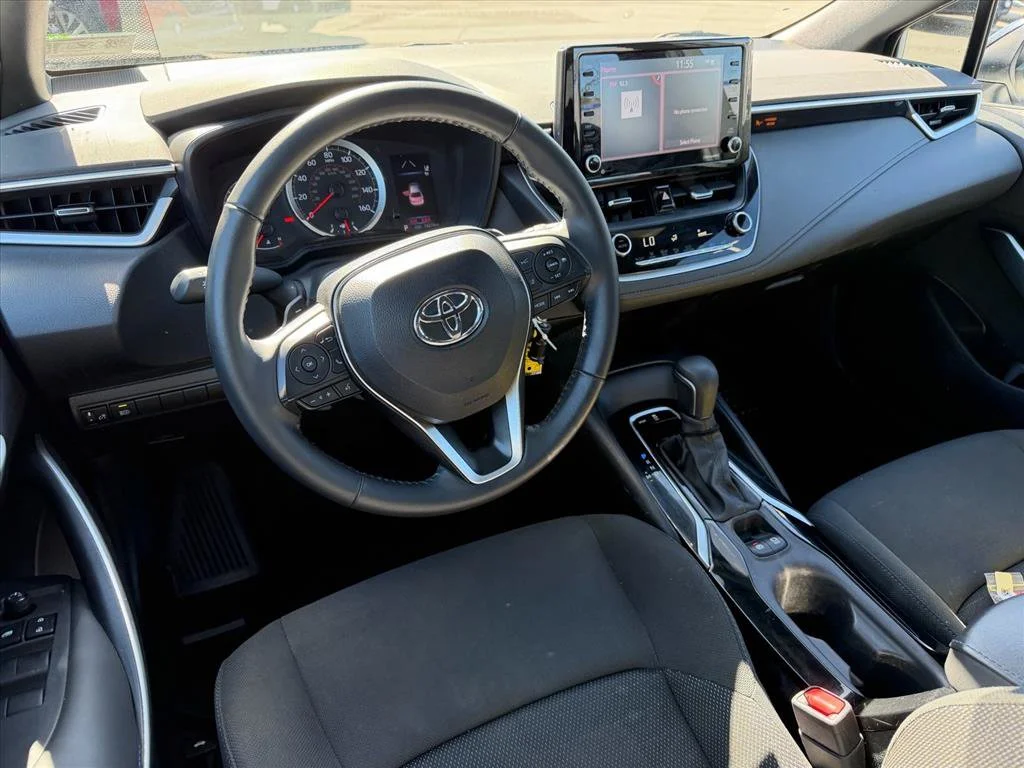 Used 2022 White Toyota SE Nightshade image 7