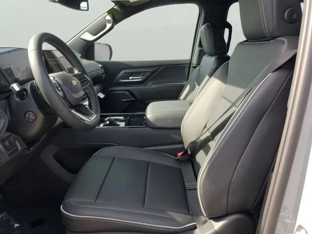 New 2026 Slate Gray Metallic Chevrolet LT - Extended Range image 19
