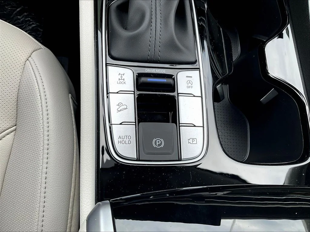 New 2026 Gray Hyundai SEL Premium image 22