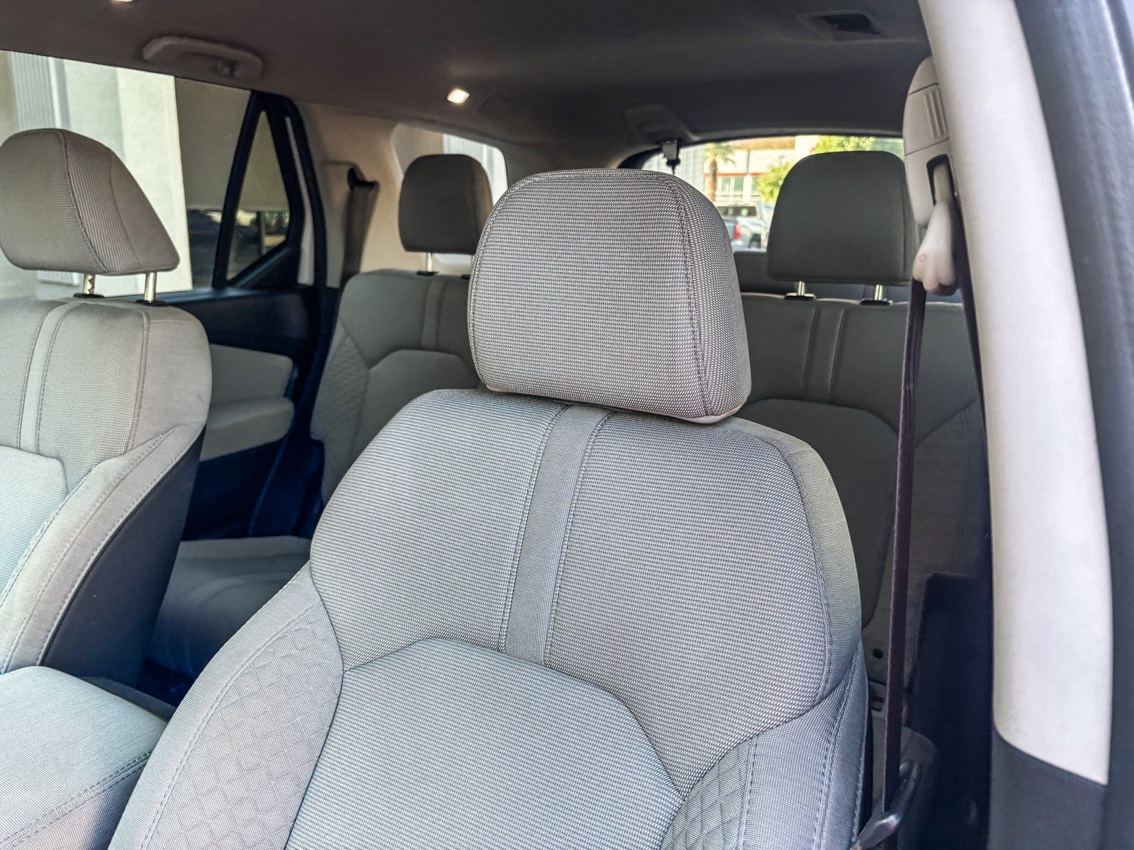 Used 2024 Platinum White Pearl Honda 2WD LX image 52
