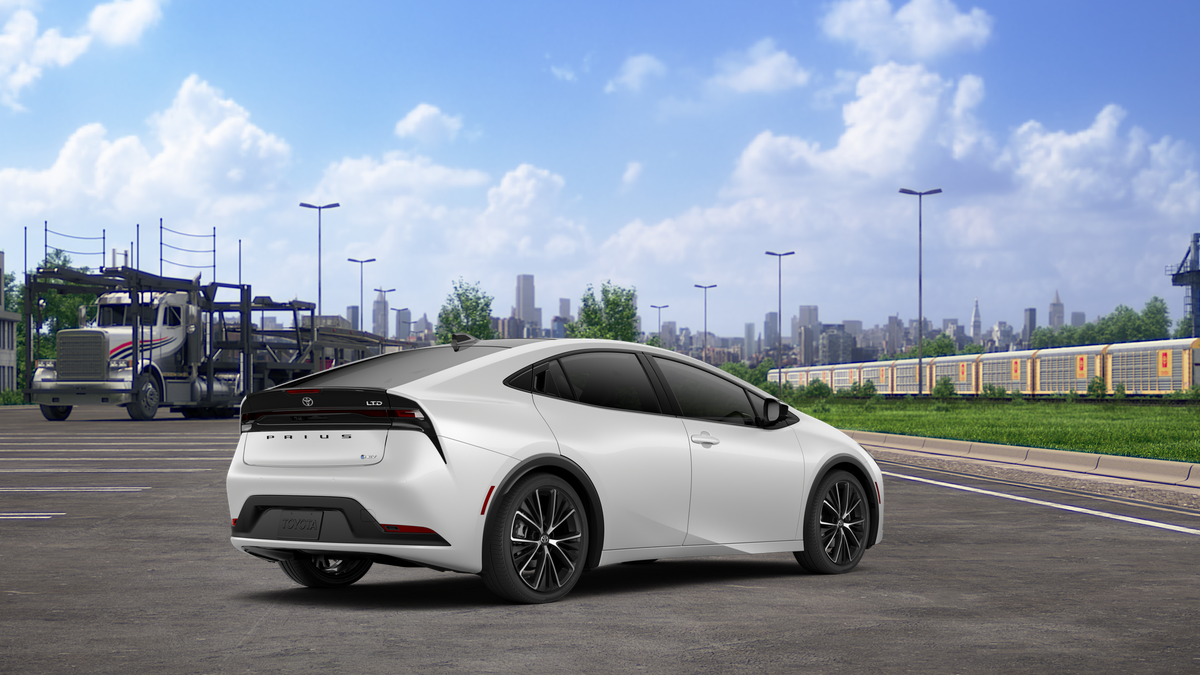 New 2027 Wind Chill Pearl Toyota Limited image 10