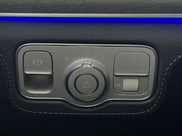 New 2026 Selenite Grey Metallic Mercedes-Benz GLS 580 image 44