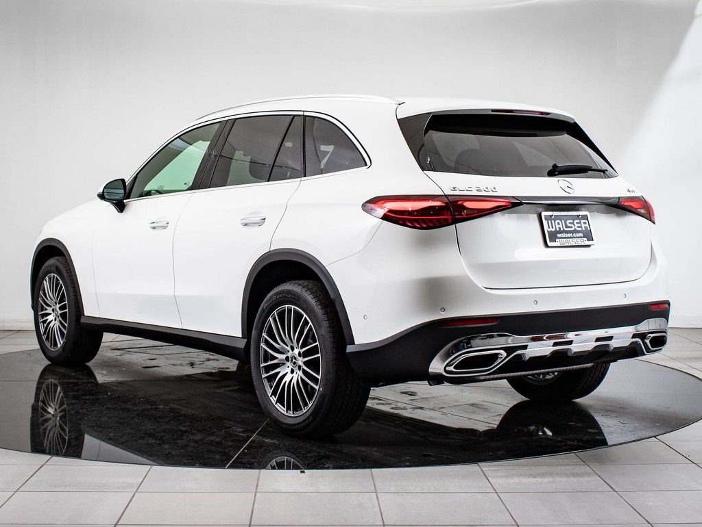 Certified Used 2025 Polar White Mercedes-Benz GLC 300 image 6
