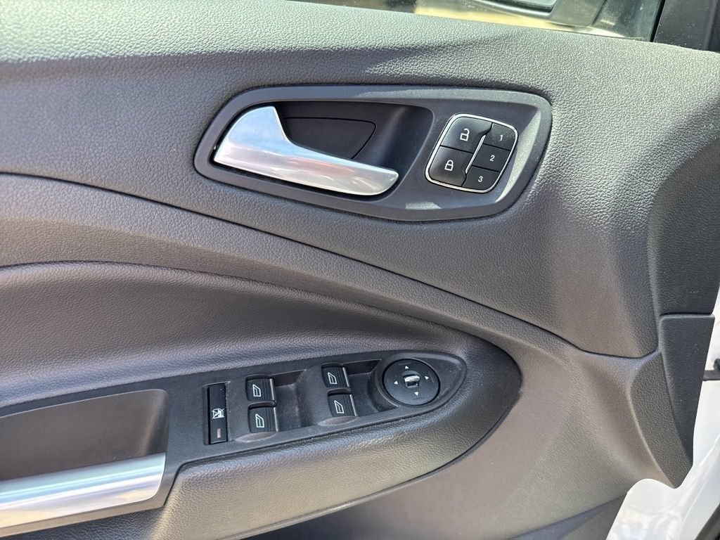 Used 2013 White Platinum Ford SEL image 27