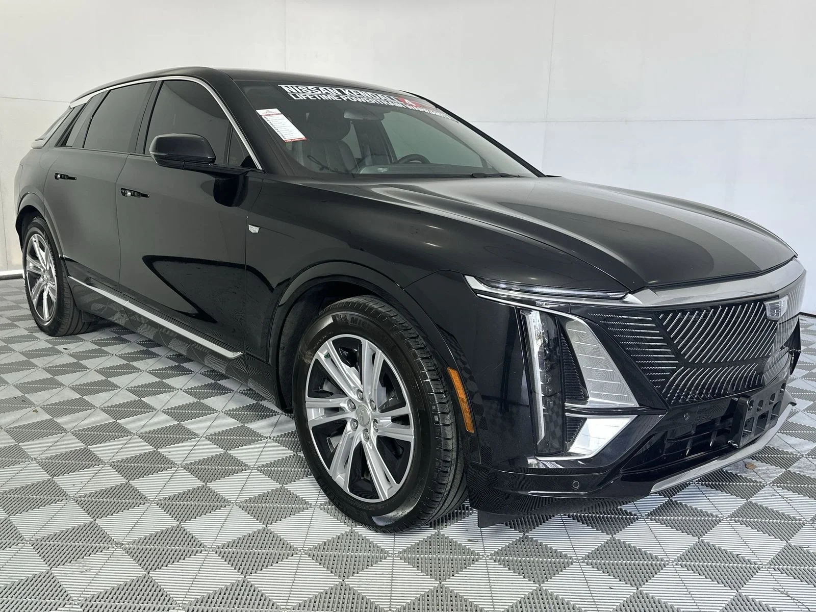 Used 2024 Cadillac LYRIQ Tech with VIN 1GYKPMRK5RZ108441 for sale in Palmetto Bay, FL