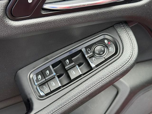 Used 2018 Red Porsche Base image 11